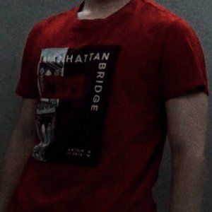 Men's Medium Red Aeropostale Graphic Short Sleeve T-shirt